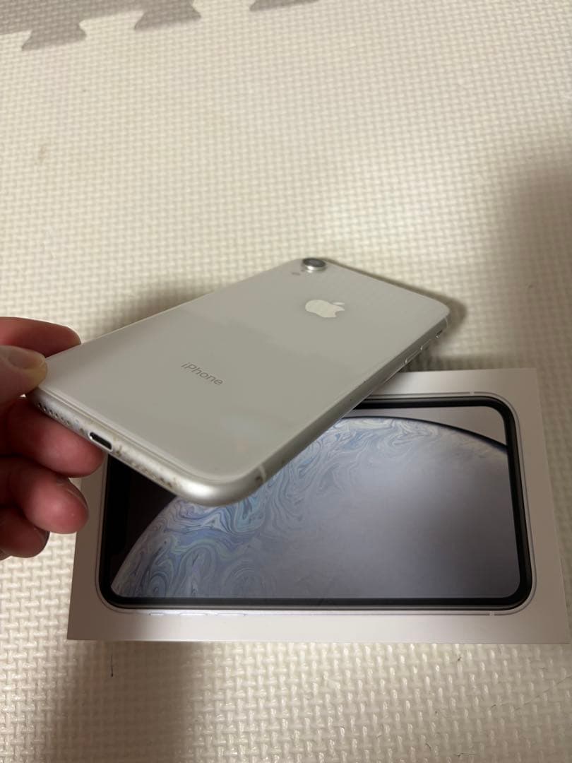 【美品・SIMフリー】iPhone XR 128GB ホワイト｜付属品完備