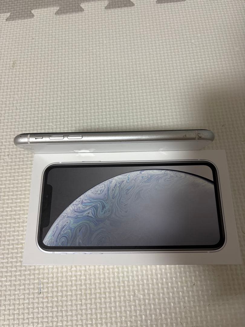 【美品・SIMフリー】iPhone XR 128GB ホワイト｜付属品完備