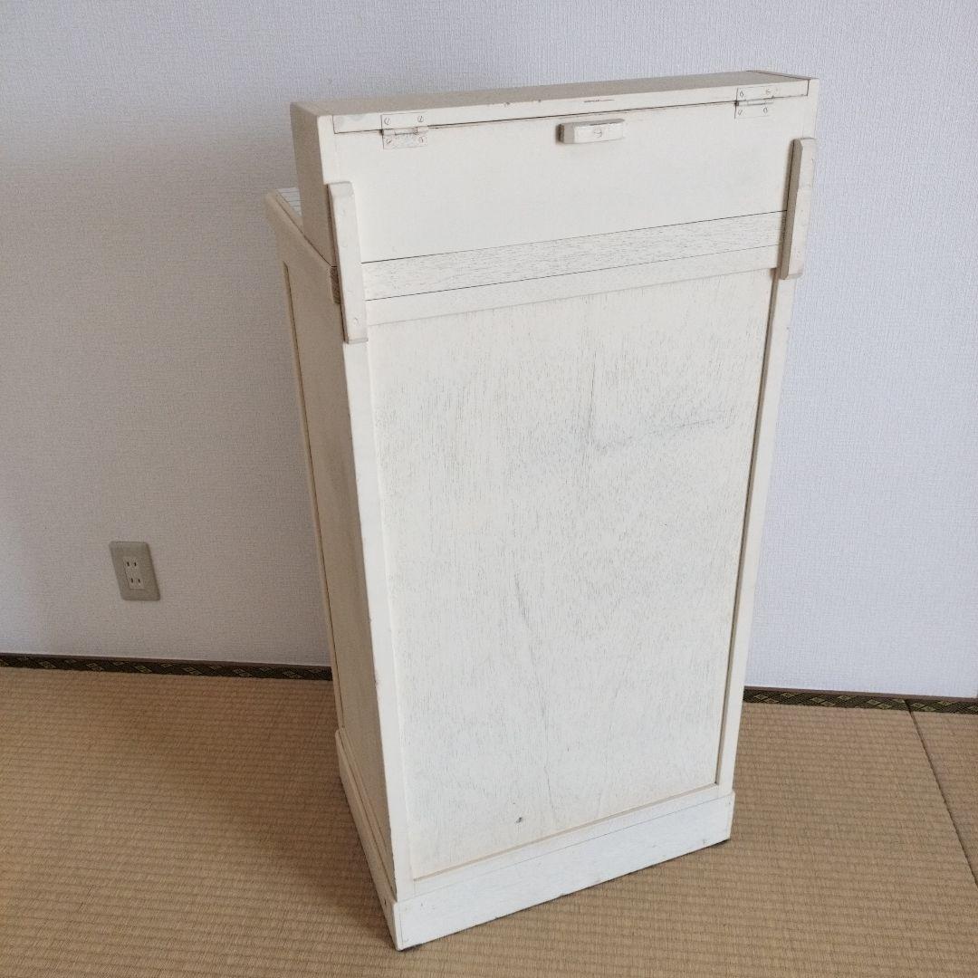 アンティークの引き出し収納棚　Siettela