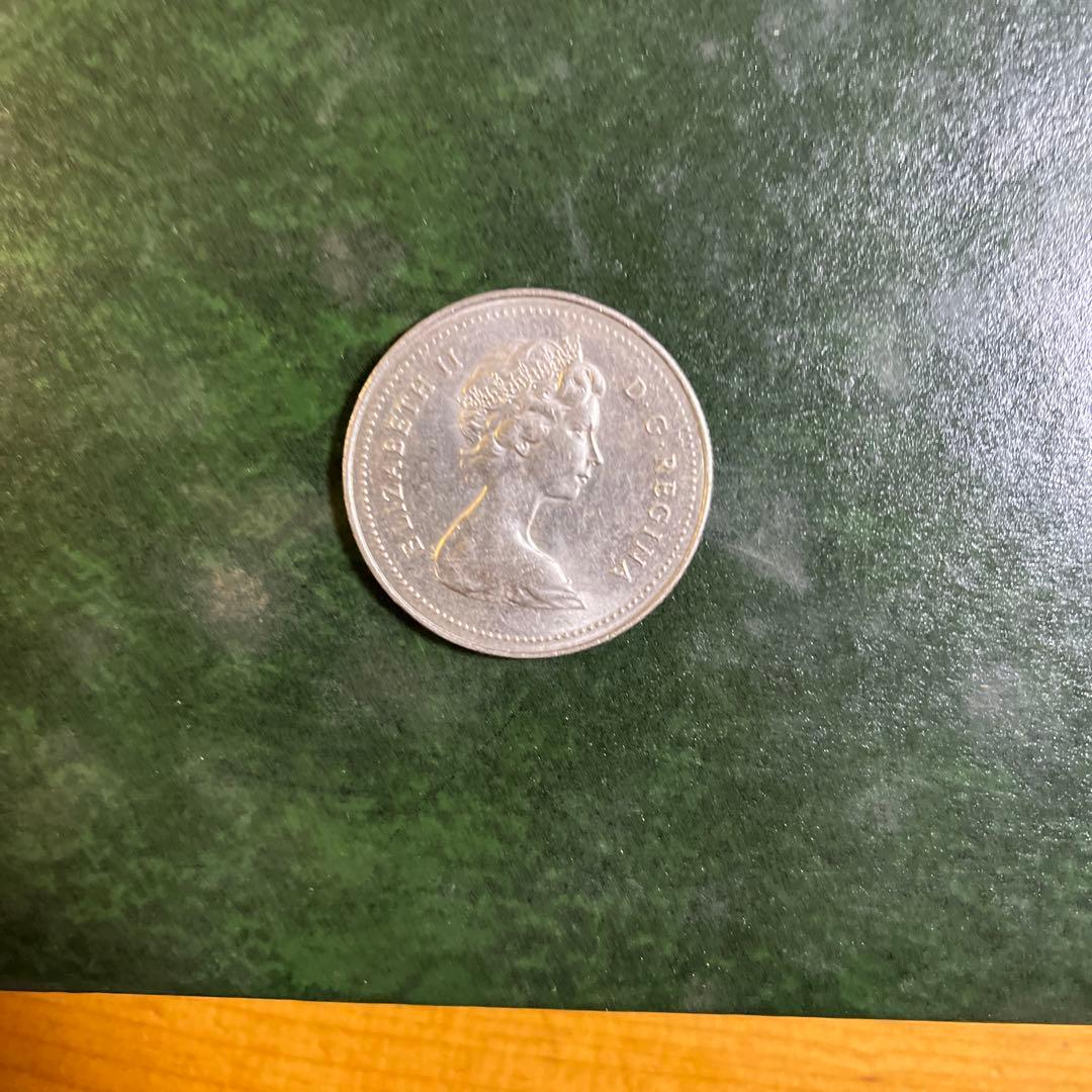 カナダ 50セント硬貨 1967年 エリザベス2世値下げ