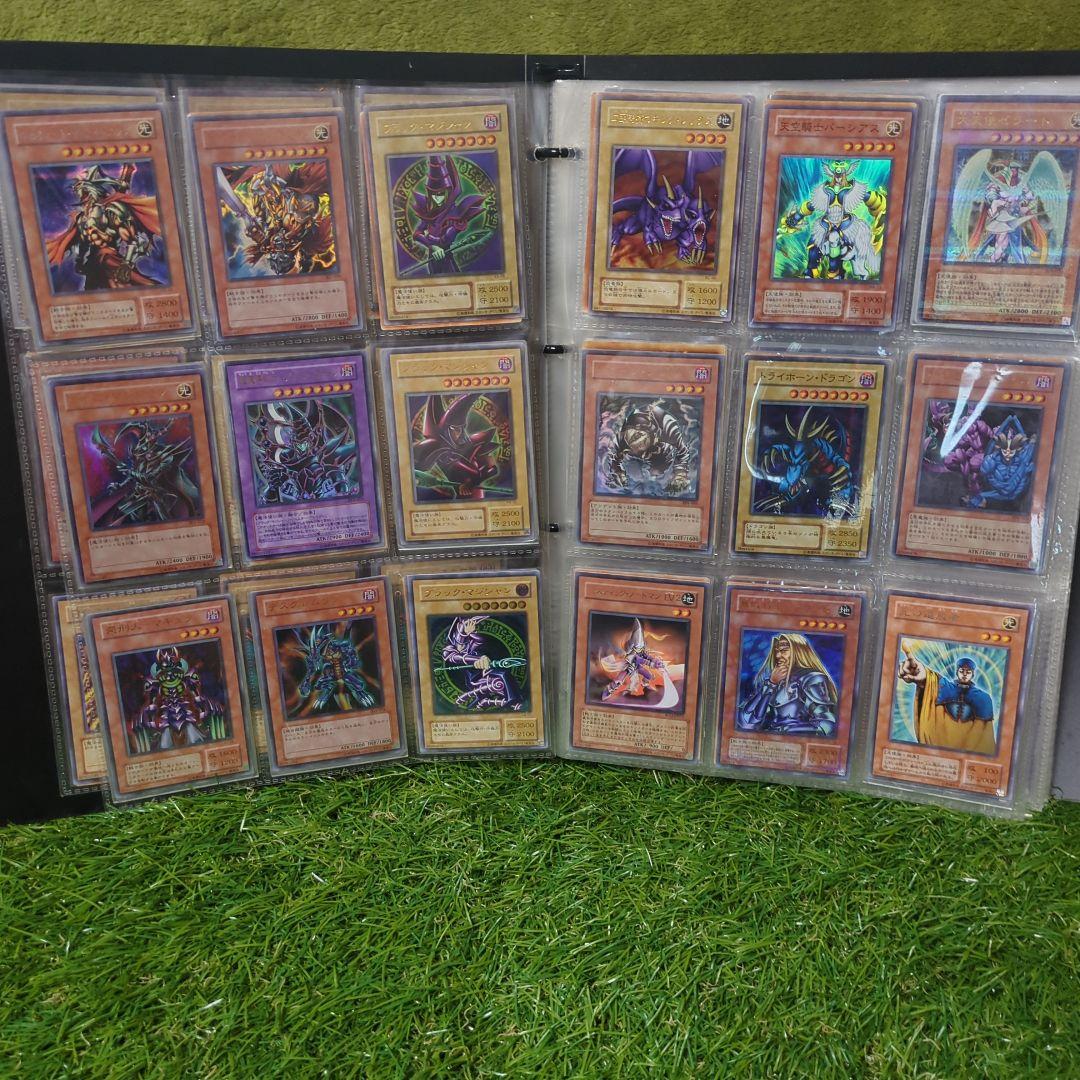 遊戯王 デュエリストカードファイル　カード200枚以上