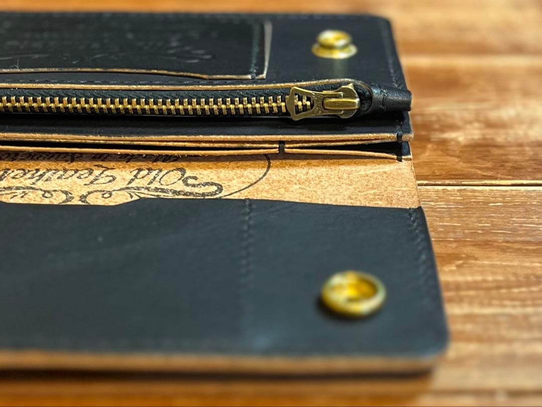 トラッカーウォレット TW-05 フラワースタッズカスタム 真鍮 茶芯