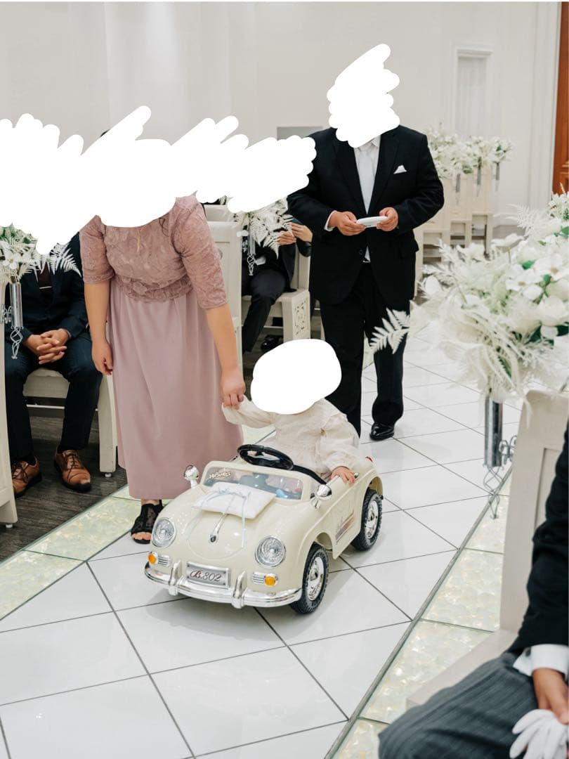 結婚式　ラジコンカー