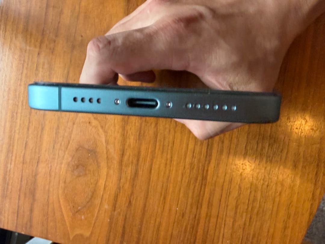 美品！即発送！Apple iPhone16plus128gb