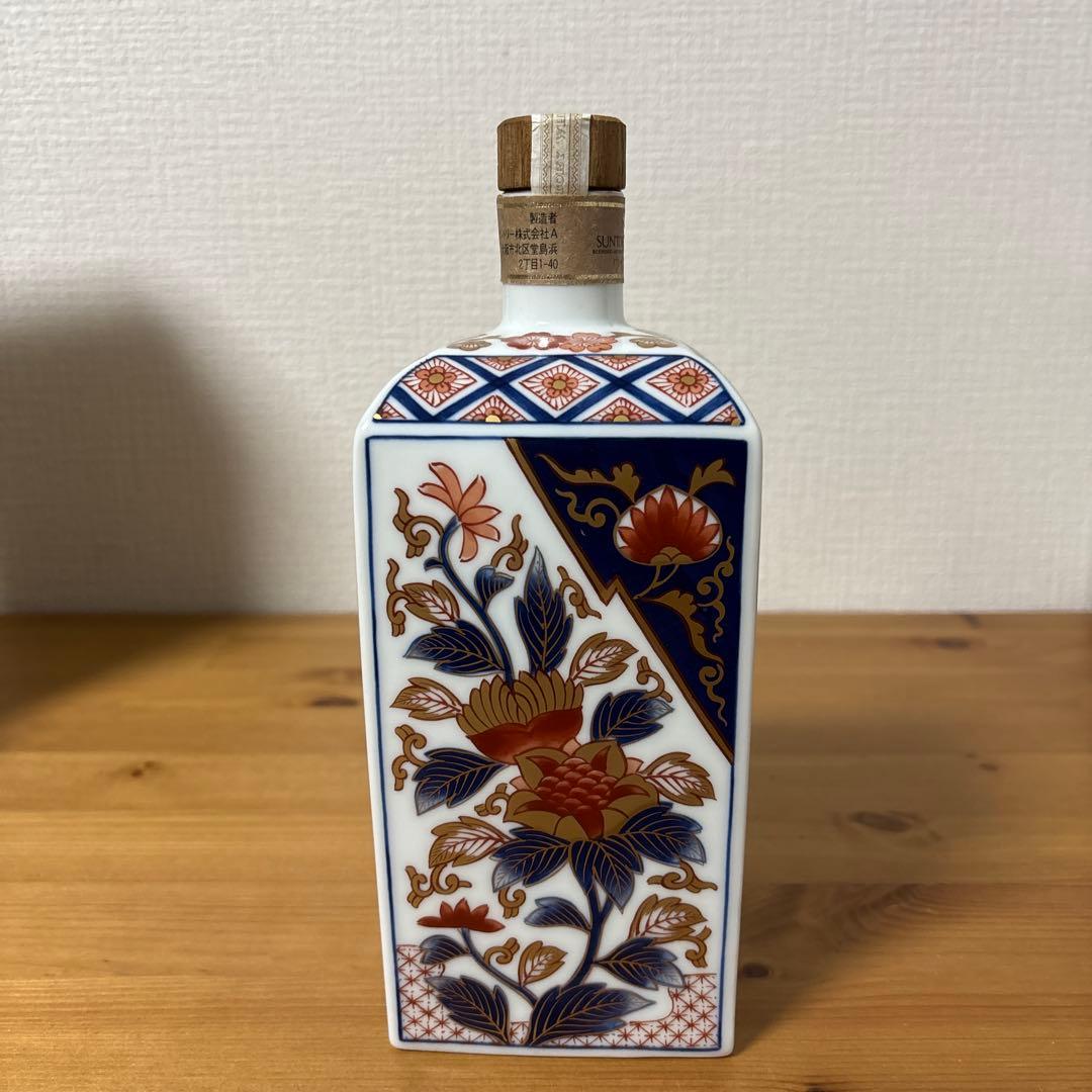 サントリーウイスキー　有田焼 古伊万里手 染錦牡丹鳳凰絵　陶器ボトル　未開封