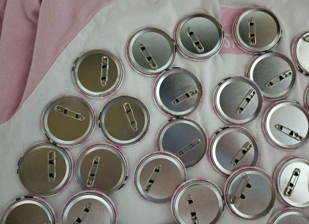 すとぷり　さとみ　缶バッチ　2021　spring デフォ