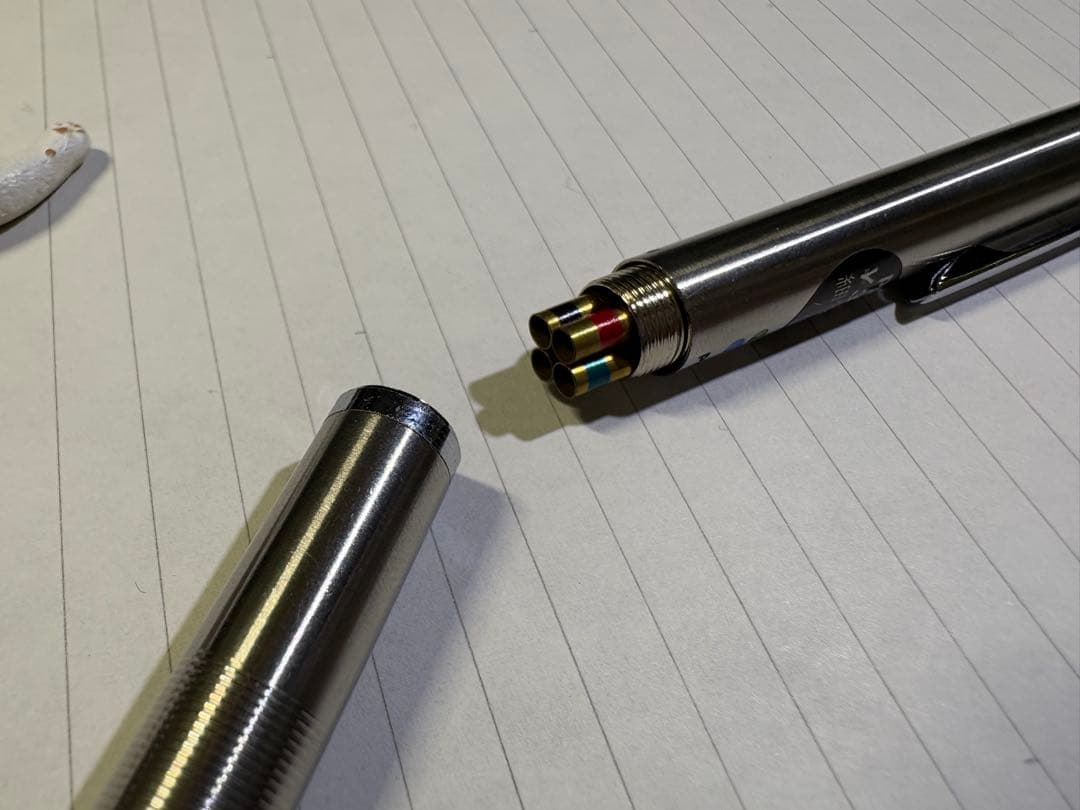 パイロット　細字4色　ボールペン　振り子式　廃番