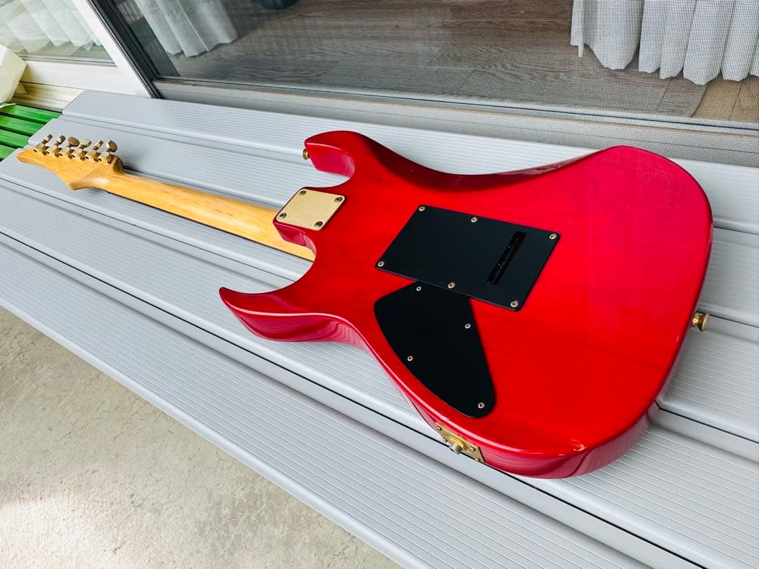 エレキギター クワルツメイプル レッド/イエロー