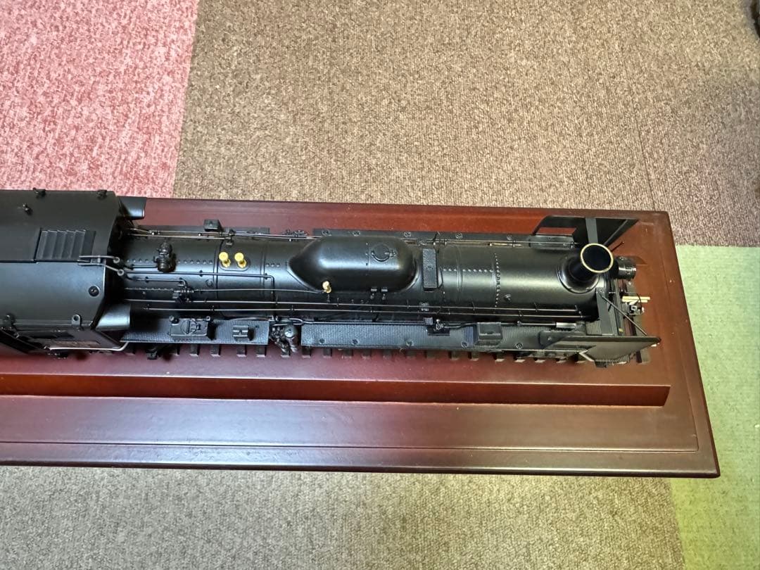 C57形180号機蒸気機関車 1/45 展示ケース付