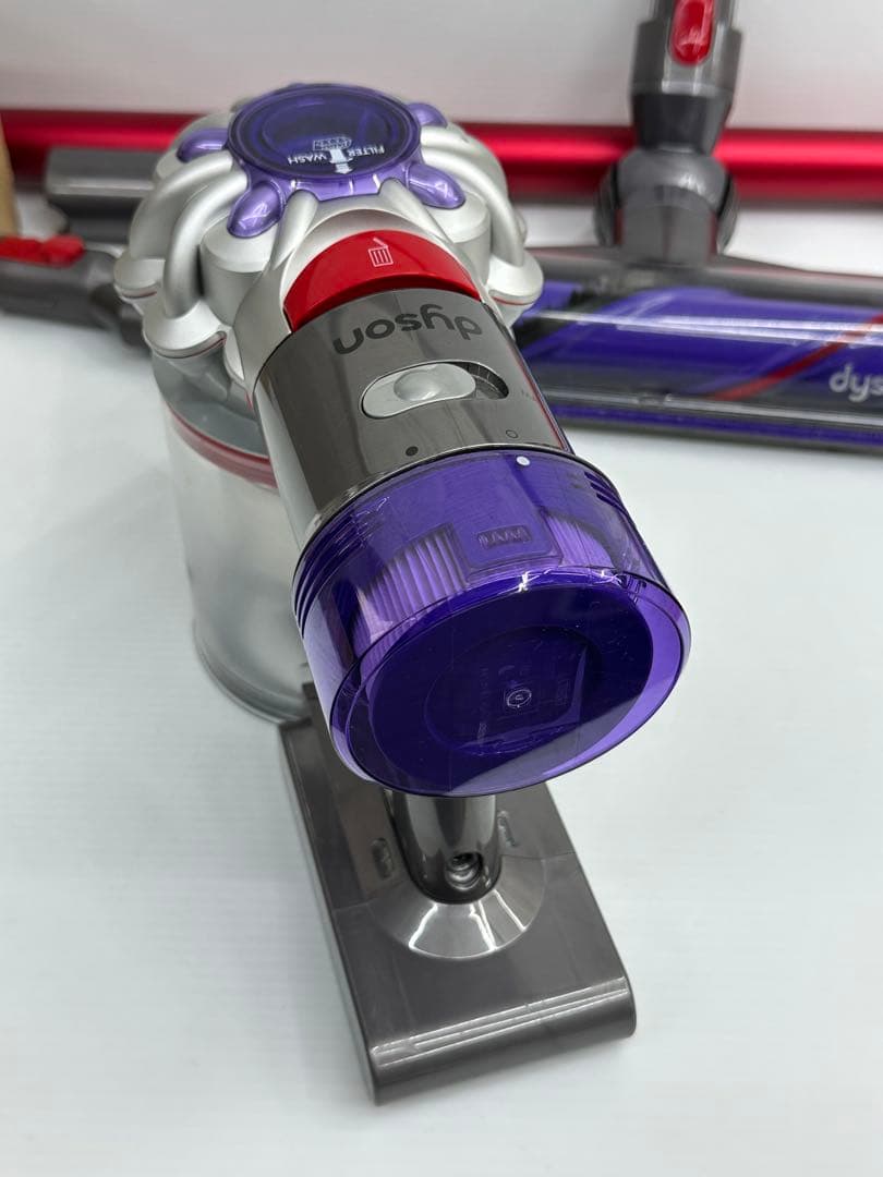 美品　綺麗　ダイソン掃除機　SV25 新品バッテリー付き　セット　中古　動作保証