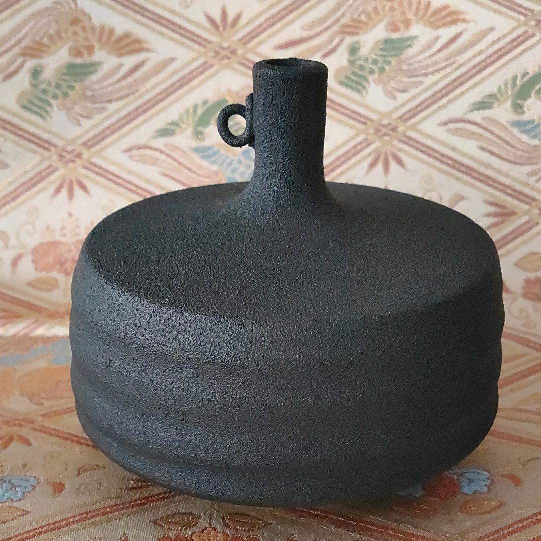 砂目 黒　小壺
