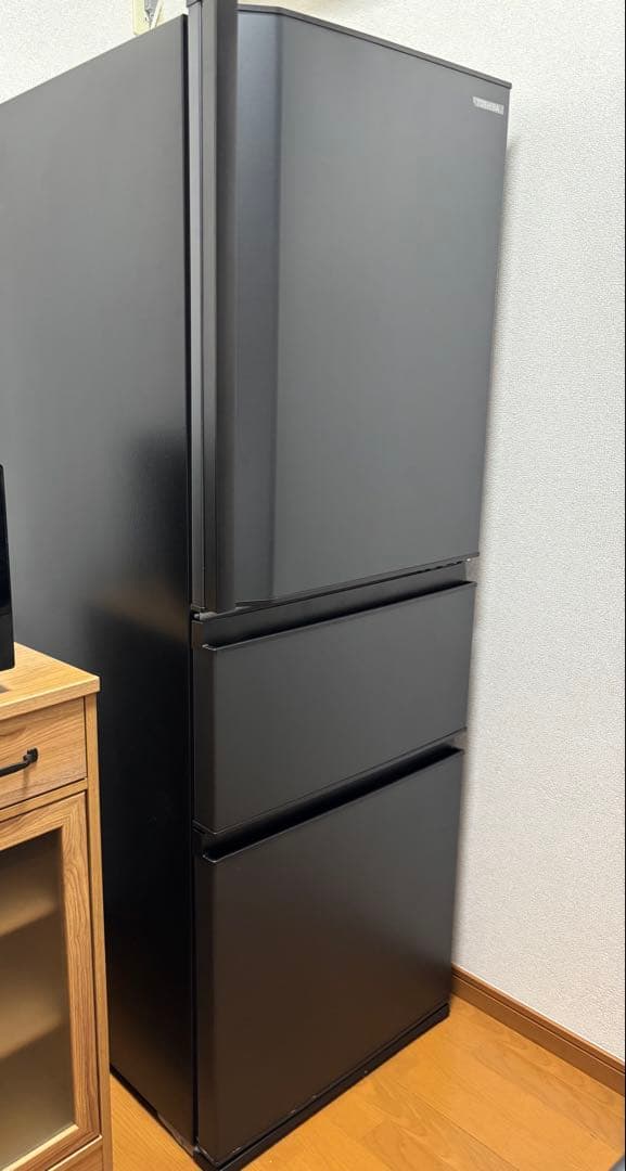 TOSHIBA ブラック　冷蔵庫