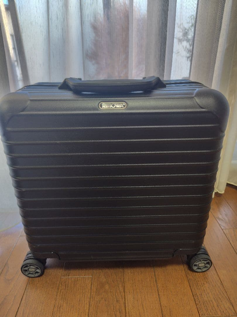 リモワ　サルサ　ビジネストロリー　黒　ポリカーボネート
