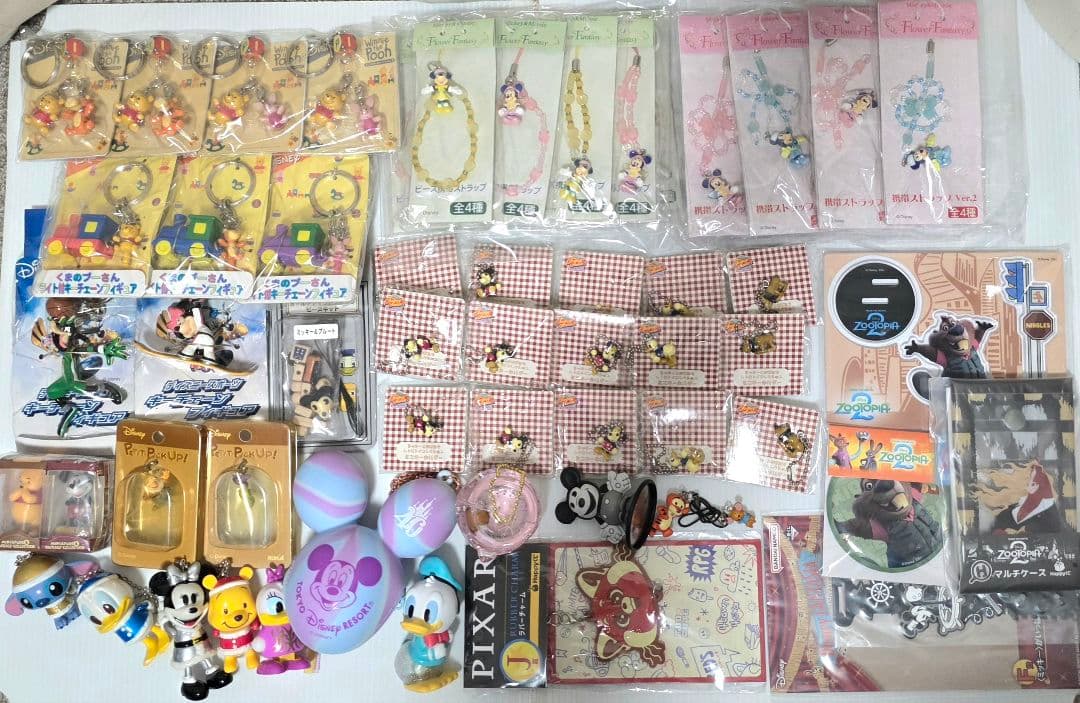ディズニー グッズ 大量 ストラップ キーホルダー キーチェーン フィギュア