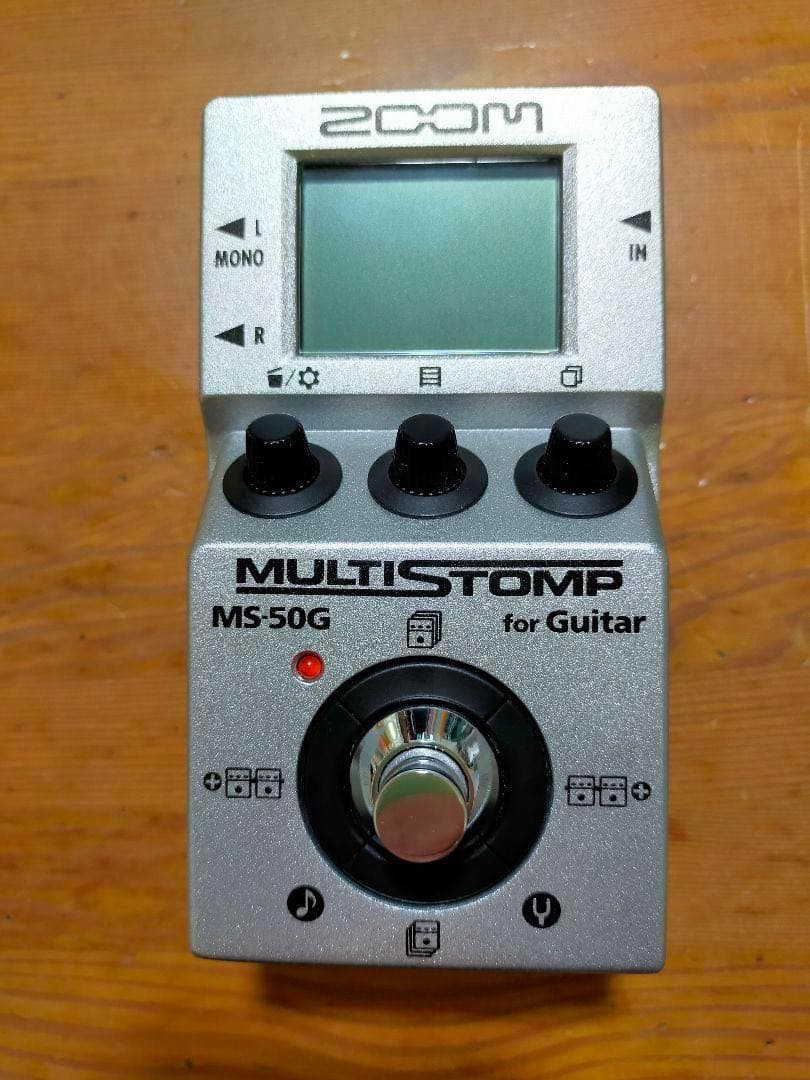 ZOOM/ ギターエフェクター