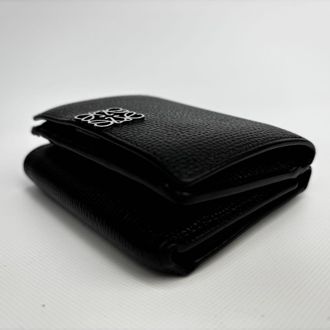LOEWE ロエベ　アナグラム　トライフォールドウォレット　Ｗホック　三つ折り
