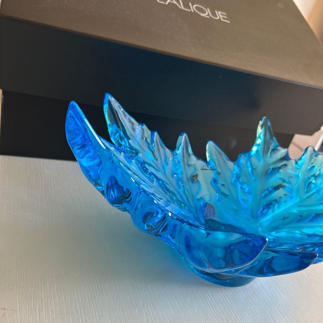 Lalique 青い葉形ガラス皿 箱付き