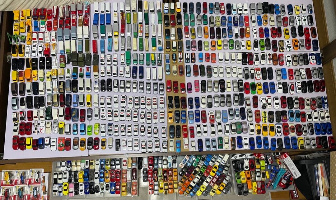 値下げ　大量引退品　トミカ廃盤品まとめ売り＋ホットウィール　総数700台以上