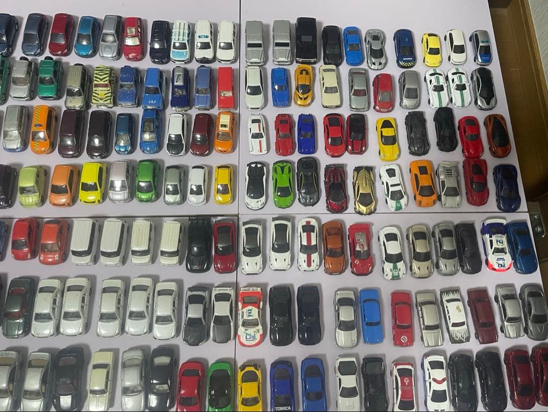 値下げ　大量引退品　トミカ廃盤品まとめ売り＋ホットウィール　総数700台以上
