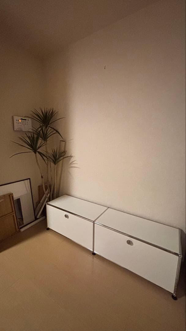 haller サイドボード　usm