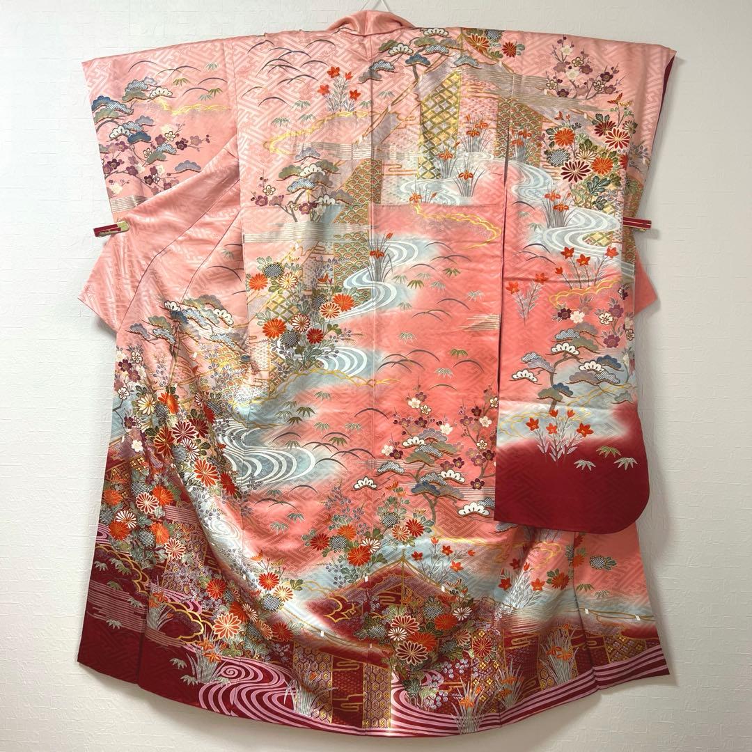 460 振袖のみ 正絹 コーラルピンク 桃 赤 金彩 駒刺繍 暈し染め
