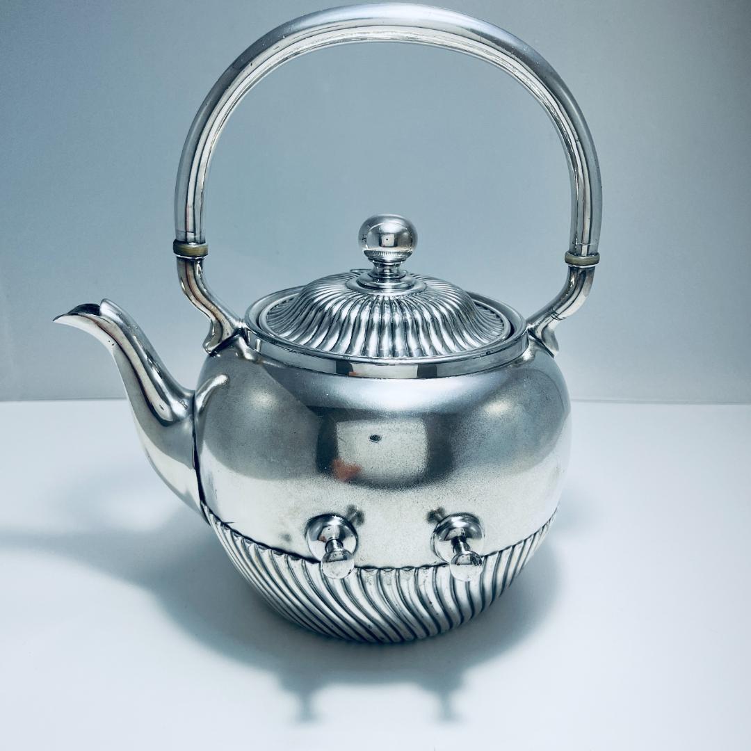 【WILCOX】ビクトリアンのティーケトル 【シルバープレート】