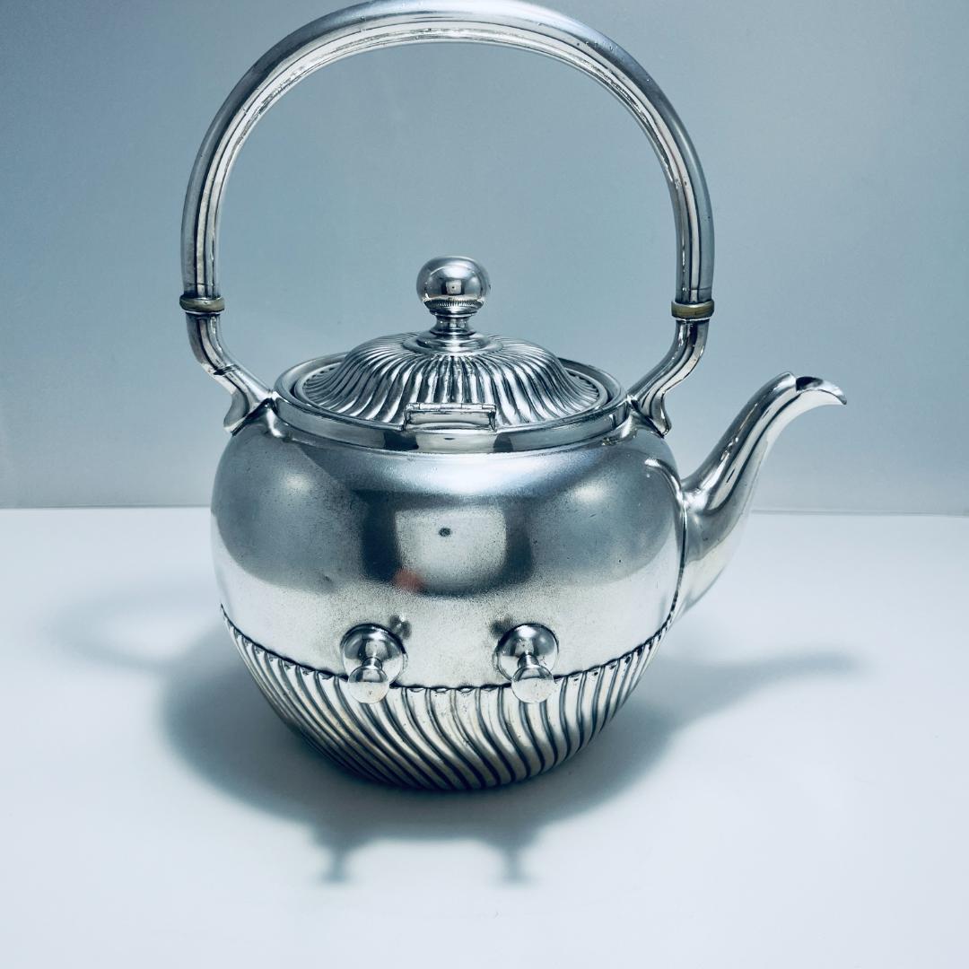 【WILCOX】ビクトリアンのティーケトル 【シルバープレート】