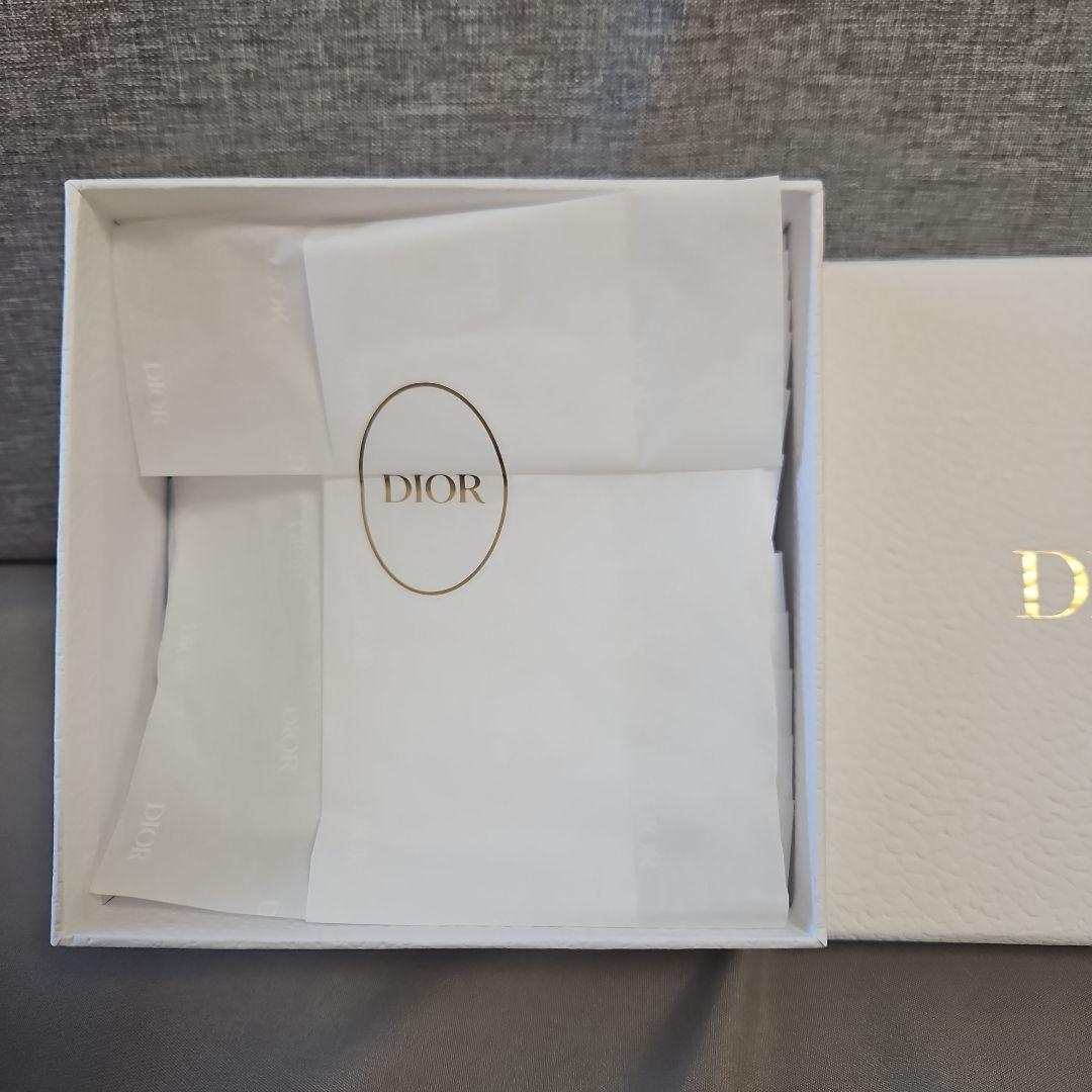 【日本限定】Dior Caro Dahlia ウォレット フラワー 二折財布