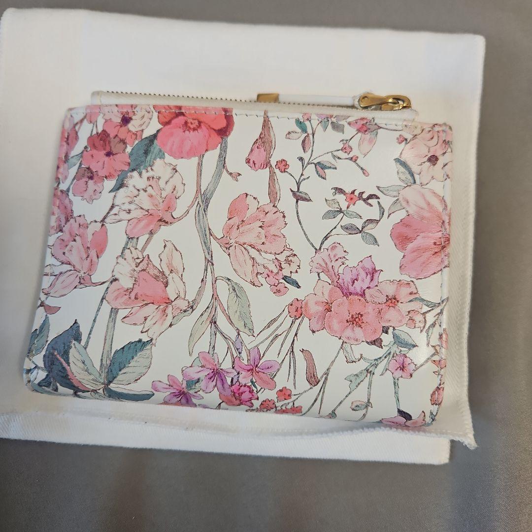 【日本限定】Dior Caro Dahlia ウォレット フラワー 二折財布