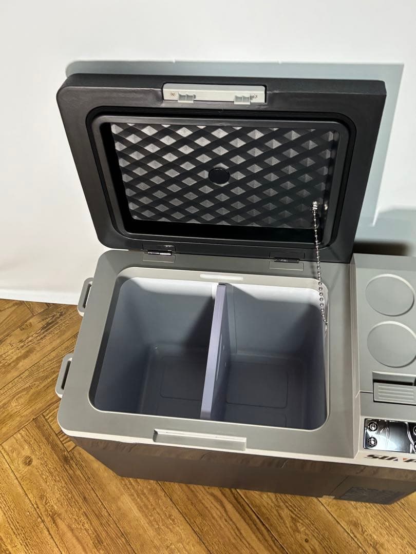 ◎新品・未使用◎「SUNPIE」車載冷蔵庫 30L ◎-22℃～10℃