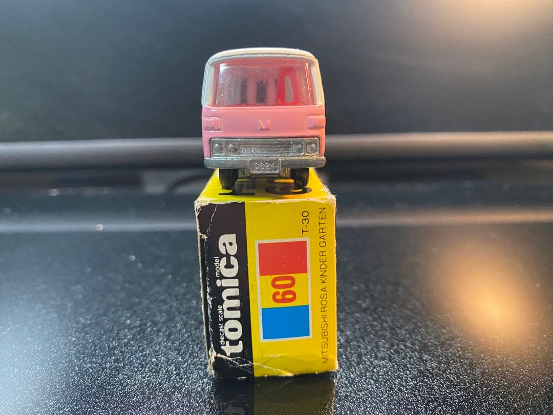 トミカ 60 三菱 ローザ 幼稚園 バス スーパーギフト 仕様 黒箱