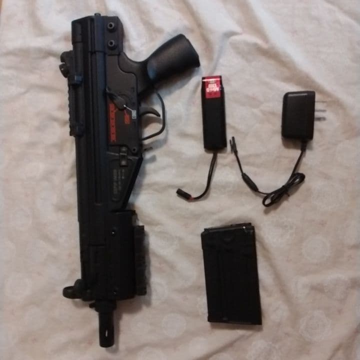 東京マルイ　電動ガン　H&K G3 SAS　バッテリー・充電器付き