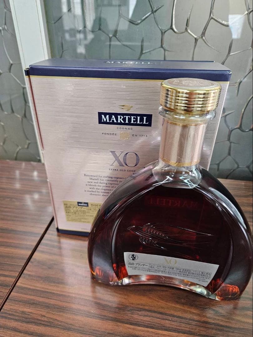 MARTELL XO 700ml 専用ボックス付き