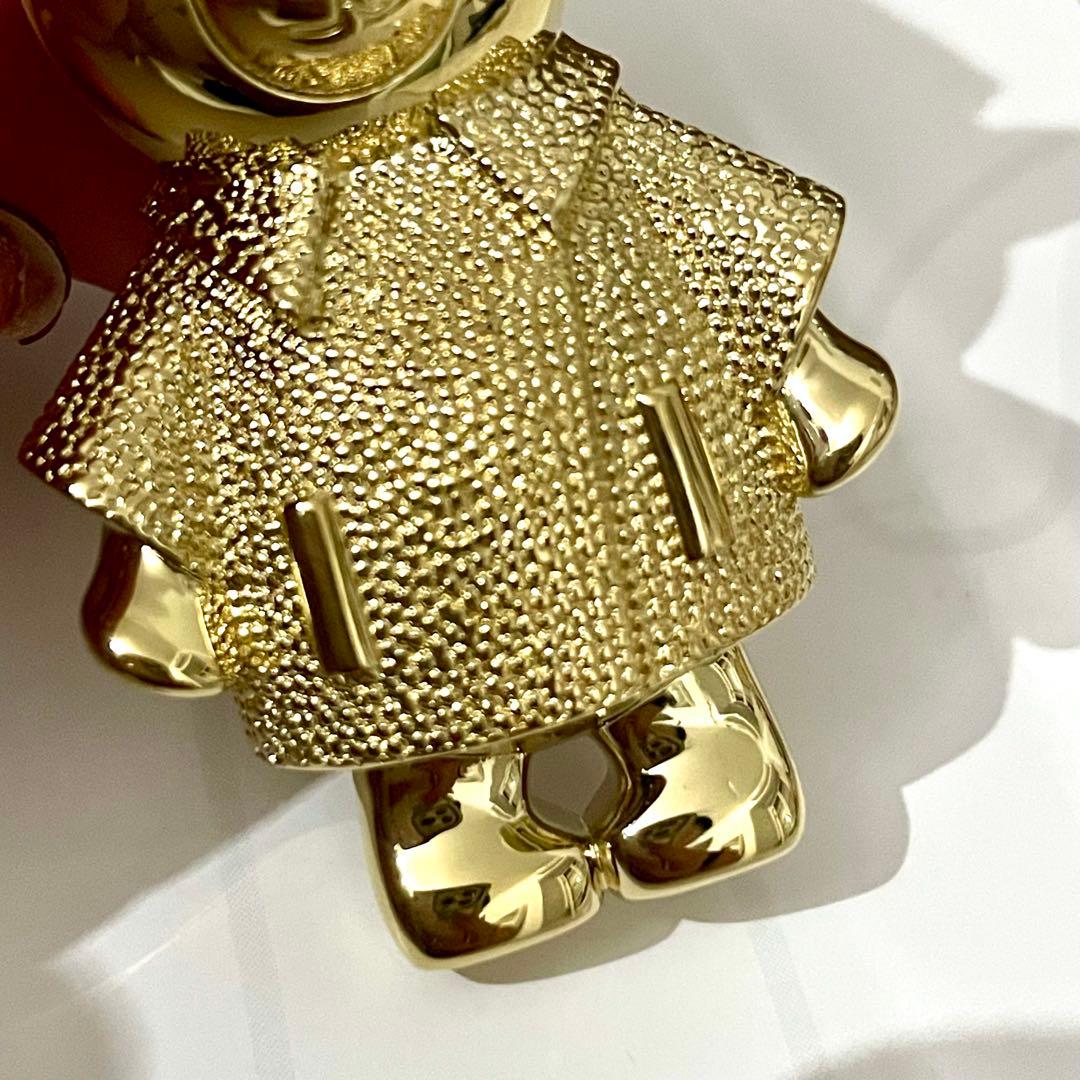 Max mara テディベア x ゴールドコートブローチ