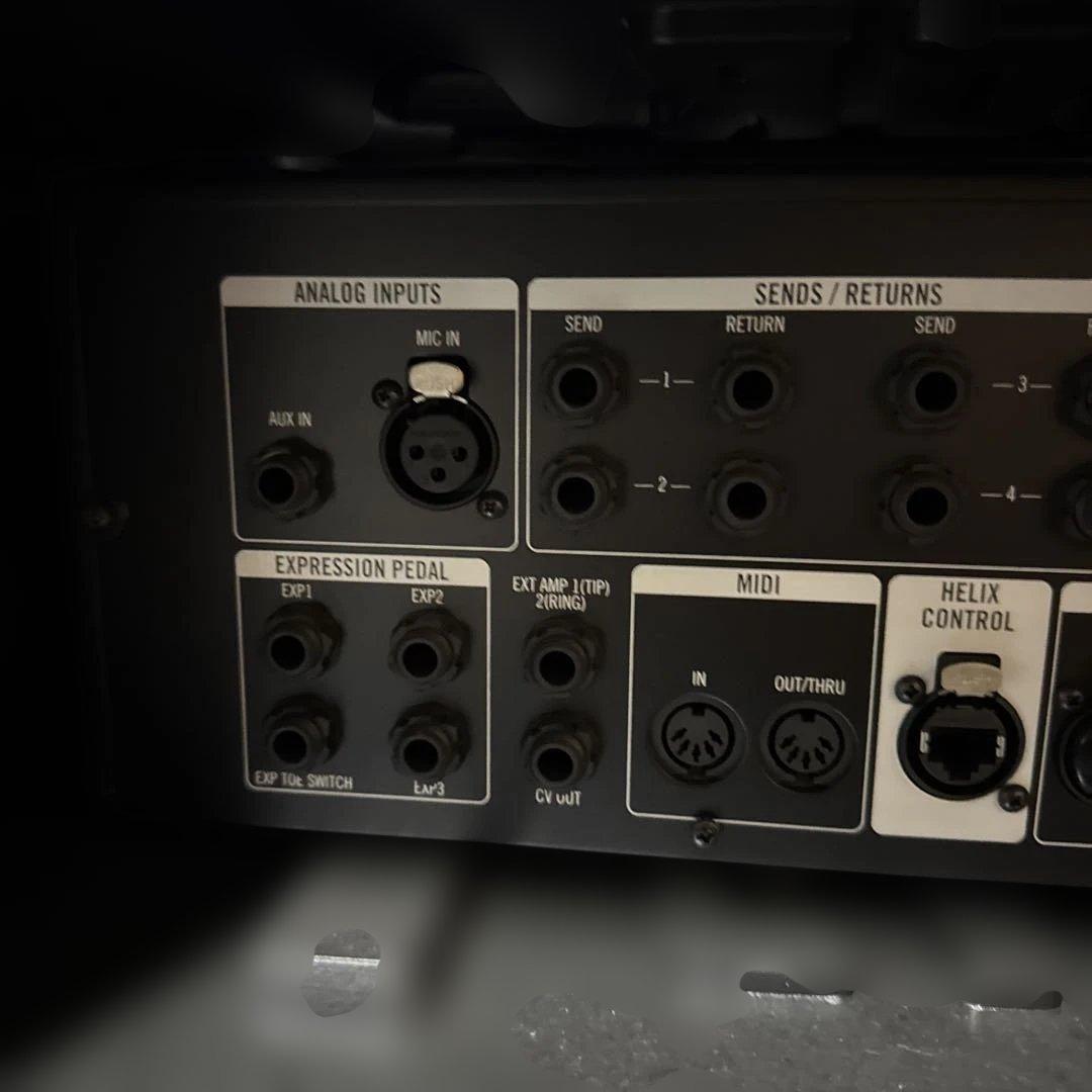 Helix Rack 本体のみの出品※電源ケーブルは付属