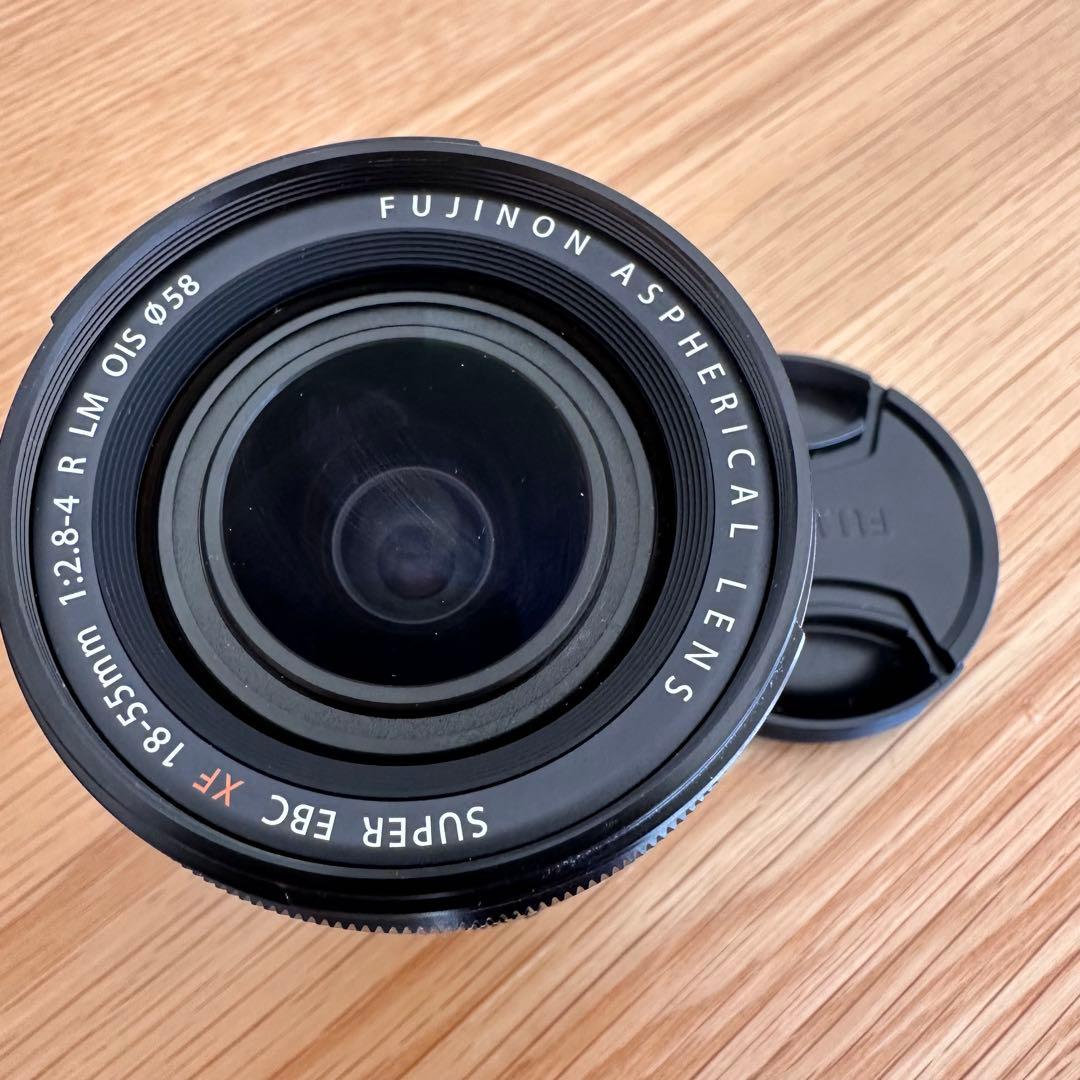 Fujifilm XF 18-55mm F2.8-4 LM OIS レンズ