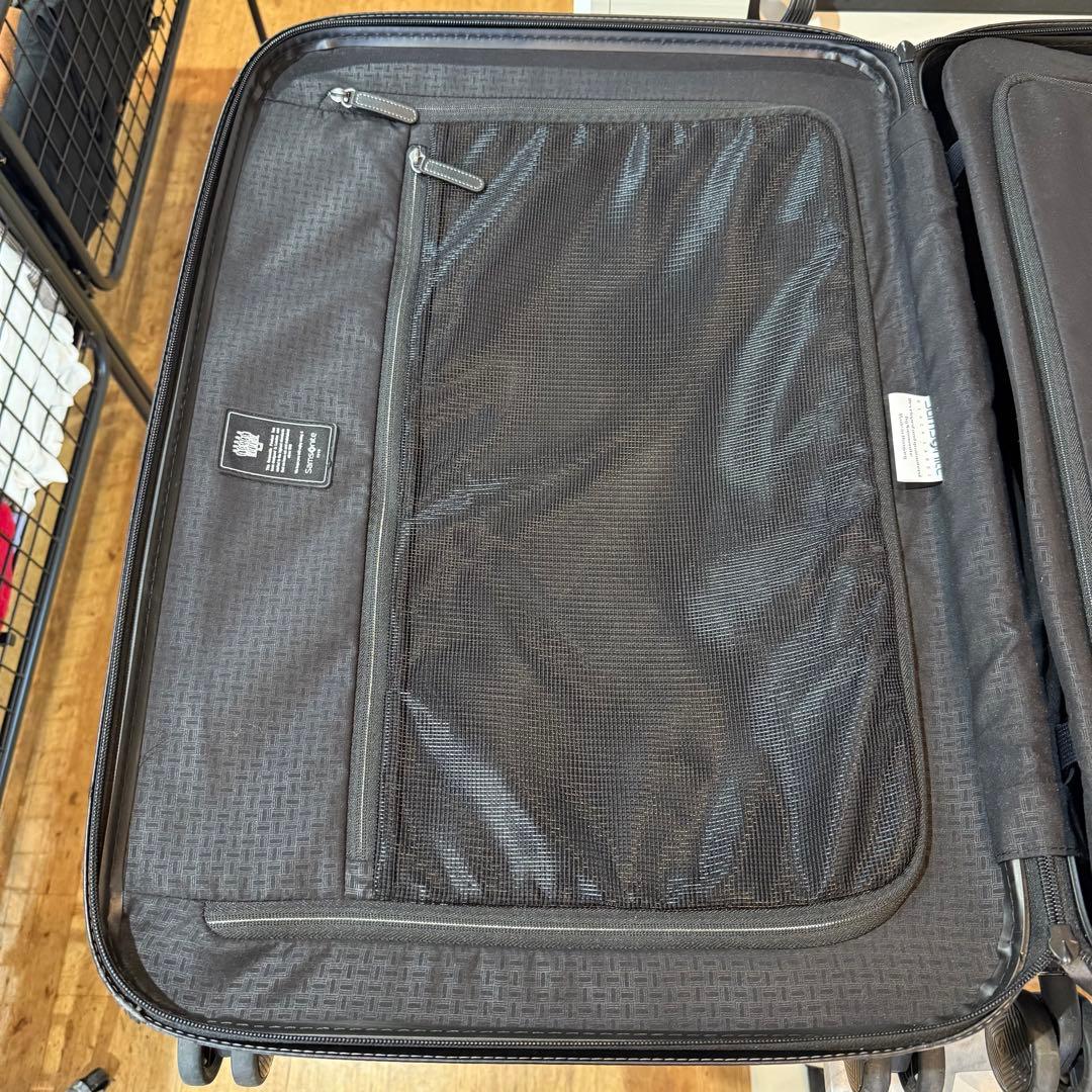 値下げしました‼️【美品✨】サムソナイト　ブラックレーベル　キャリーケース