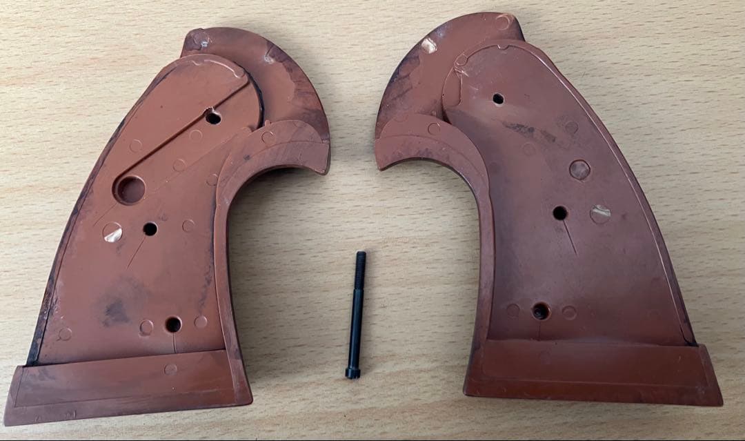 コクサイ　コルトパイソン　プラグリップ