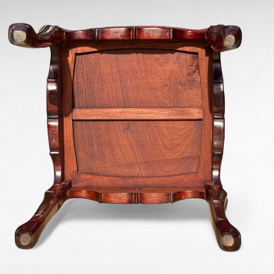 アンティーク サイドテーブル 彫刻 猫脚 クラシック調 エレガント