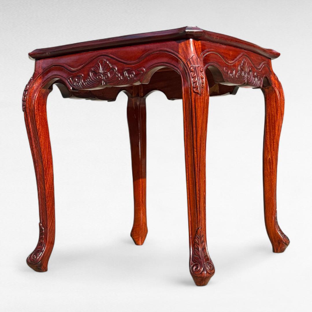 アンティーク サイドテーブル 彫刻 猫脚 クラシック調 エレガント