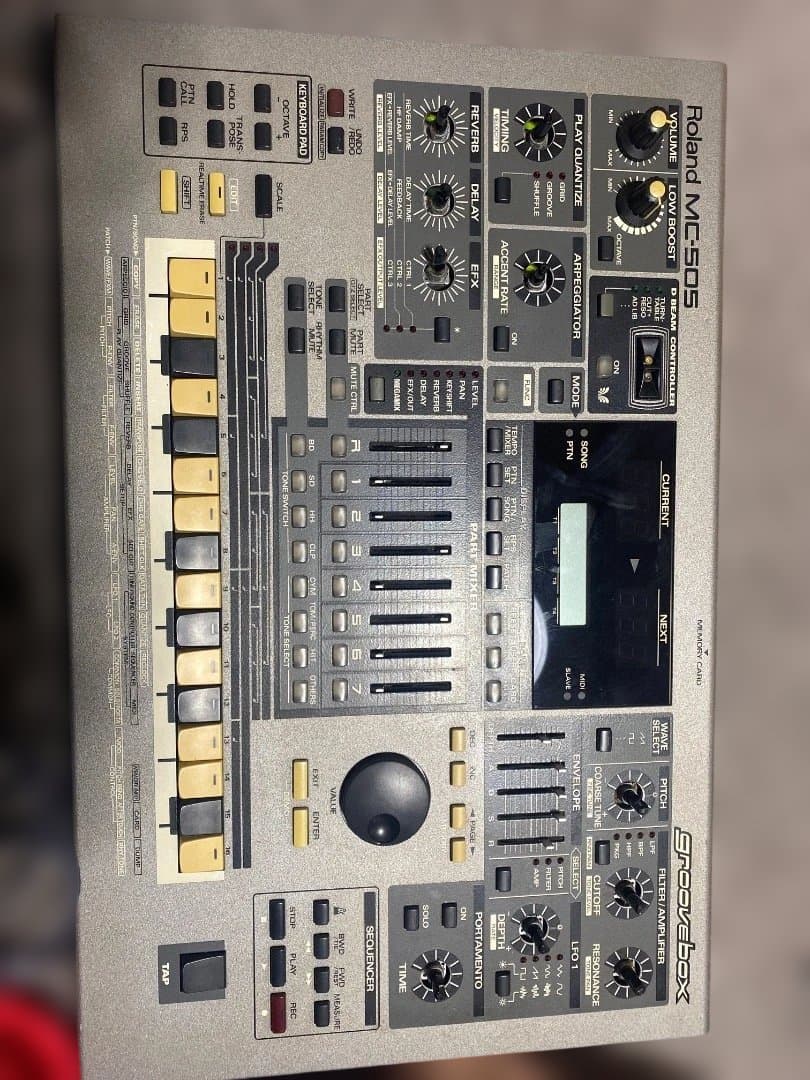 Roland MC-505 グルーヴボックス