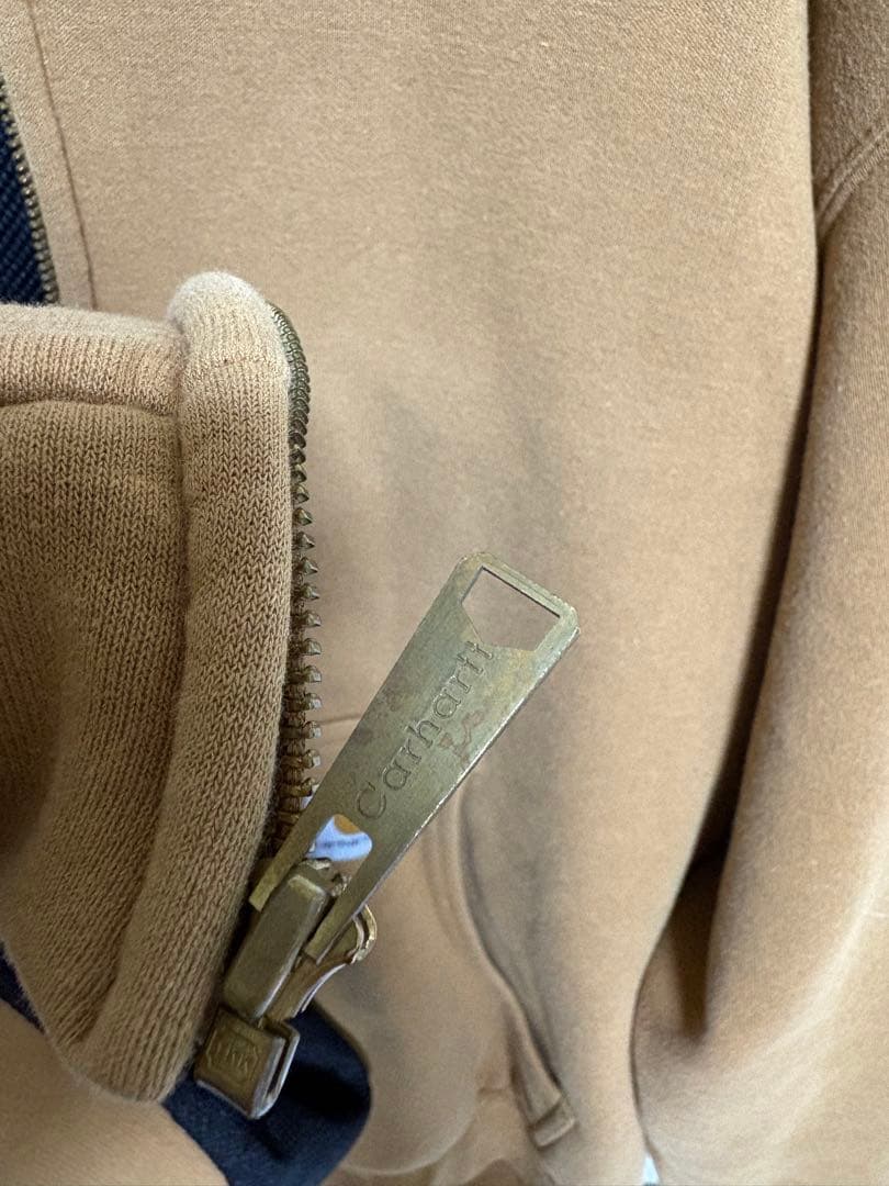 Carhartt フード付きスウェットジャケット 裏サーマル