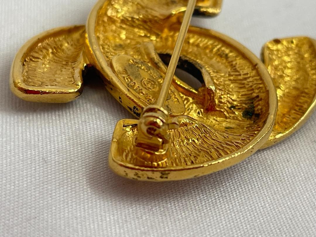 チ*ン様 CHANEL シャネル ココマークミニブローチ ゴールド ヴィンテージ