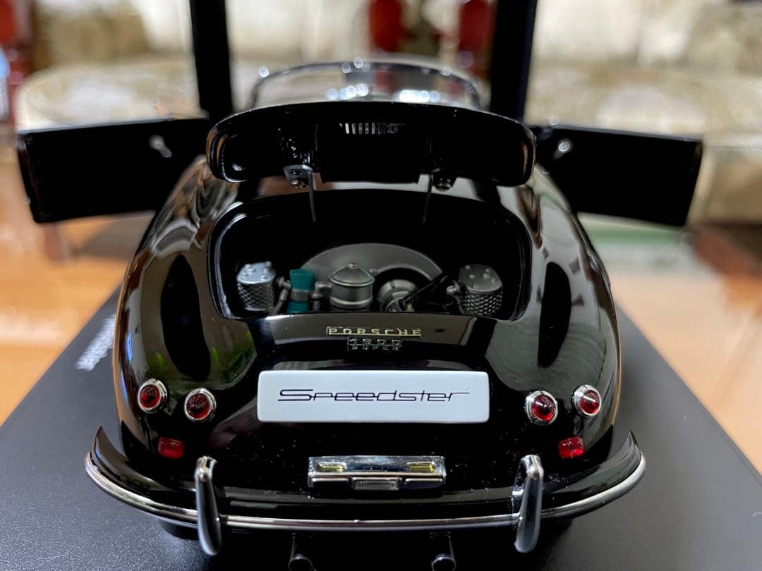 価格変更1/18 オートアート ポルシェ356A スピードスター ブラック未展示
