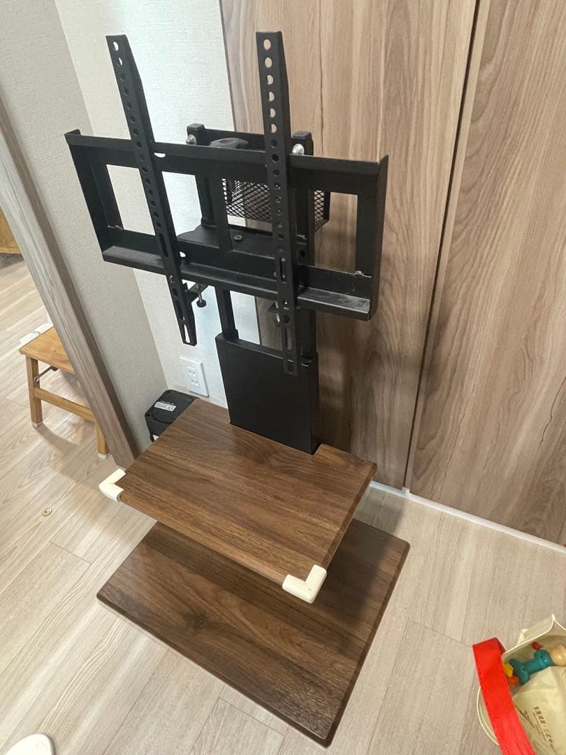 ブラウンテレビスタンド 壁掛けマウント付き