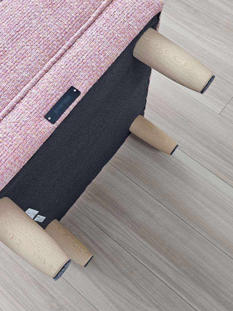 やきいも！　　土日発送のみ‼　カリモク60　オットマン　ピンク