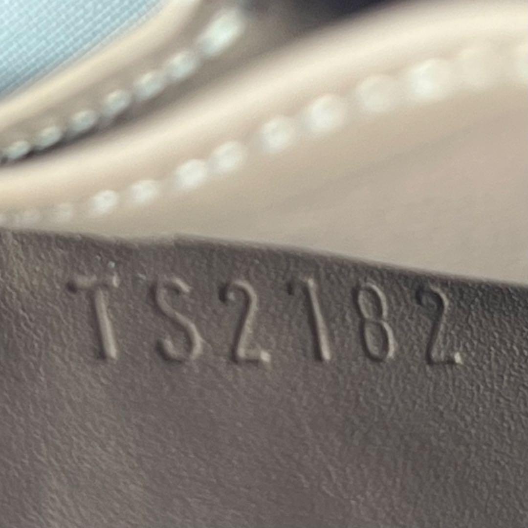 ルイヴィトン ヴェルニ ジッピーパース ゴールド M91762