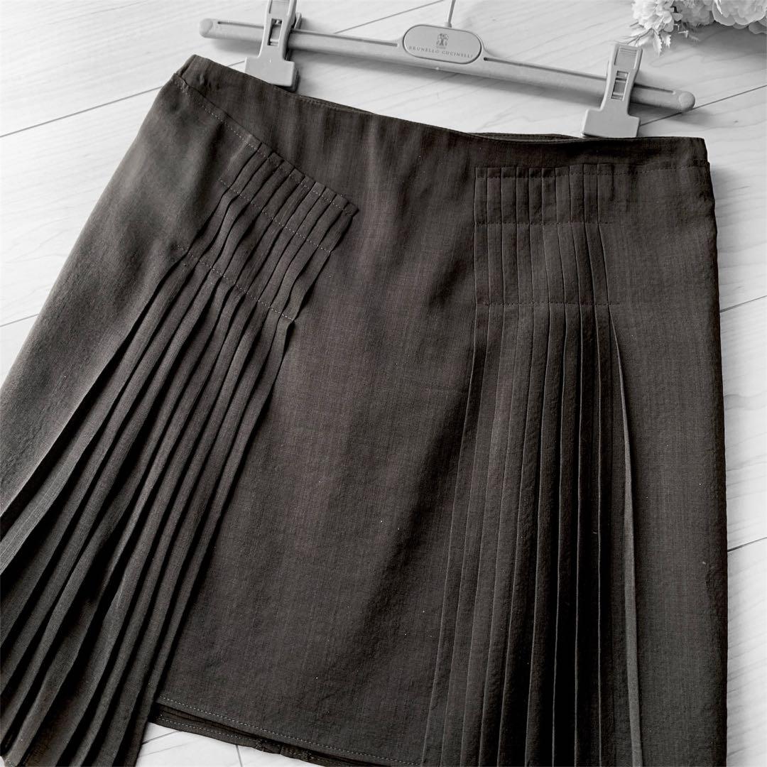 Brunello Cucinelli 薄手ウールのプリーツスカート