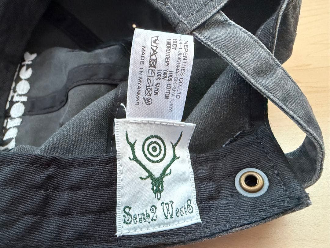 South2 West8 キャップ 黒