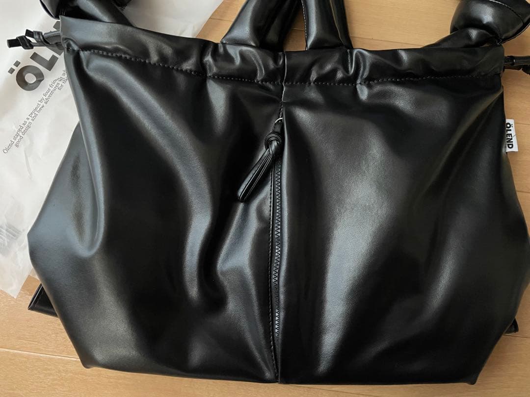 OLEND ショルダーバッグ